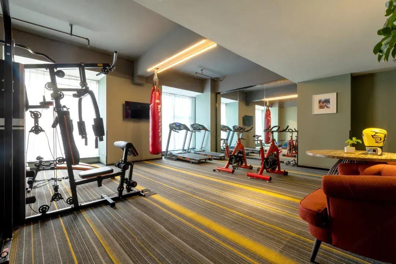 Holz Hotel Shenyang Buitenkant foto