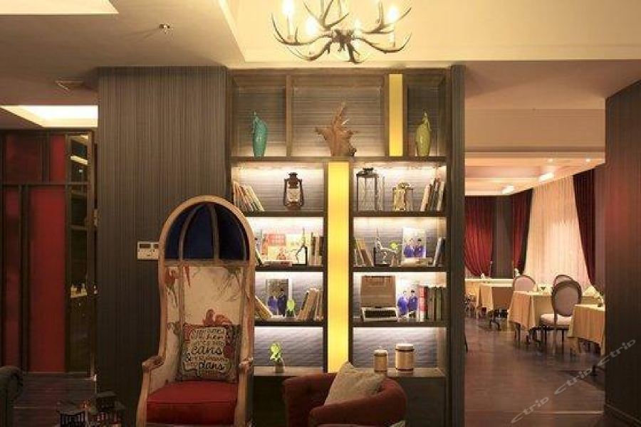 Holz Hotel Shenyang Buitenkant foto