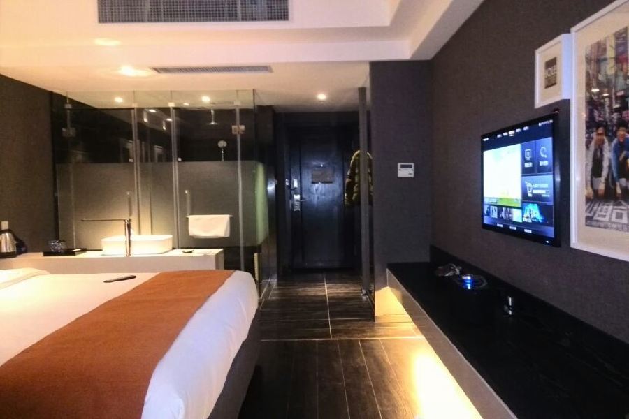 Holz Hotel Shenyang Buitenkant foto